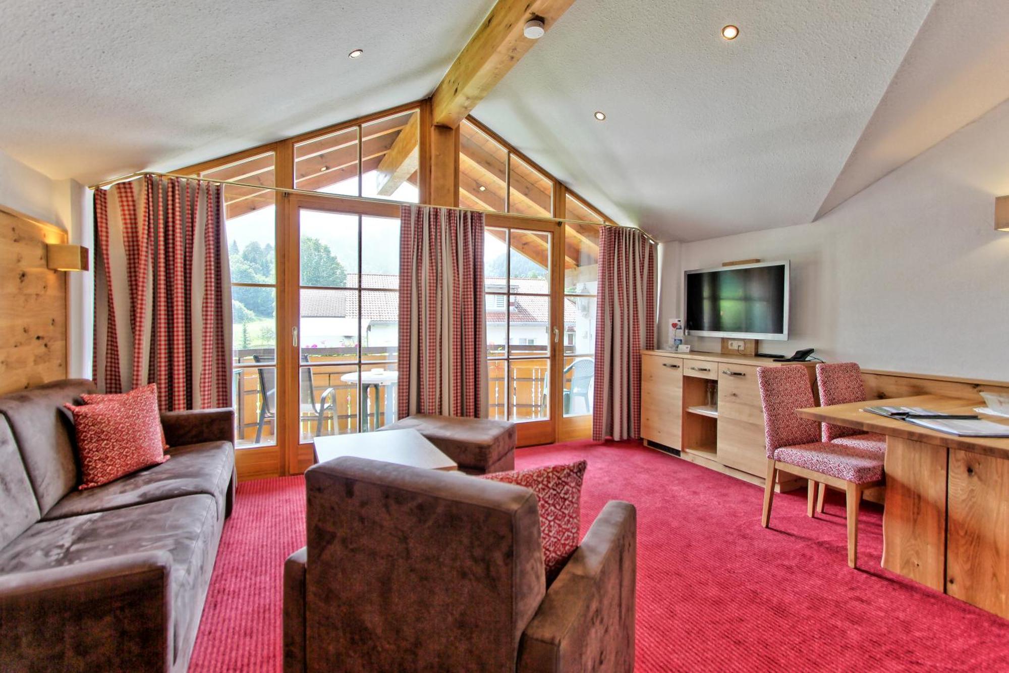 Landhotel Berghof Bad Hindelang Exterior photo