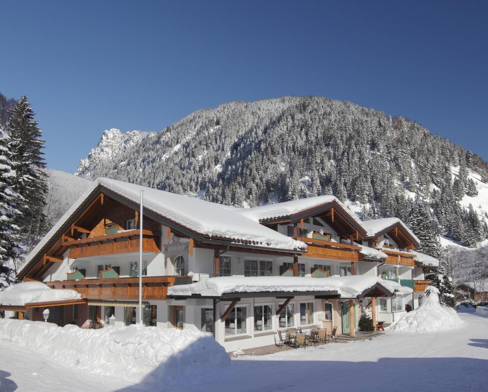 Landhotel Berghof Bad Hindelang Exterior photo