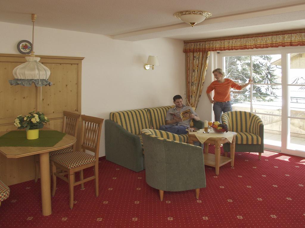 Landhotel Berghof Bad Hindelang Exterior photo